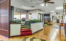 Camelot Inn